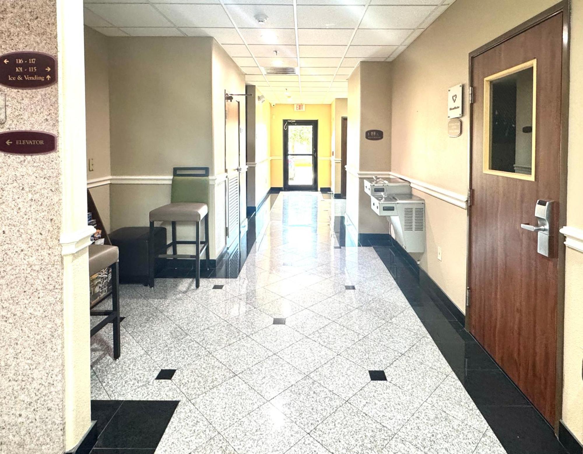 Comfort Suites Westchase Houston Energy Corridor Exterior foto
